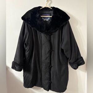 VINTAGE Fur Collar Black Coat